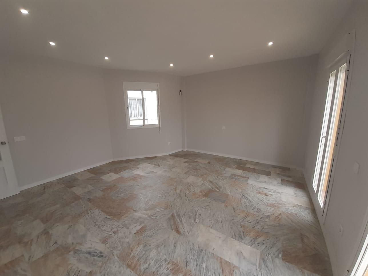 Attic for sale in Dos Hermanas  with Air Conditioner, Parquet flooring and Terrace