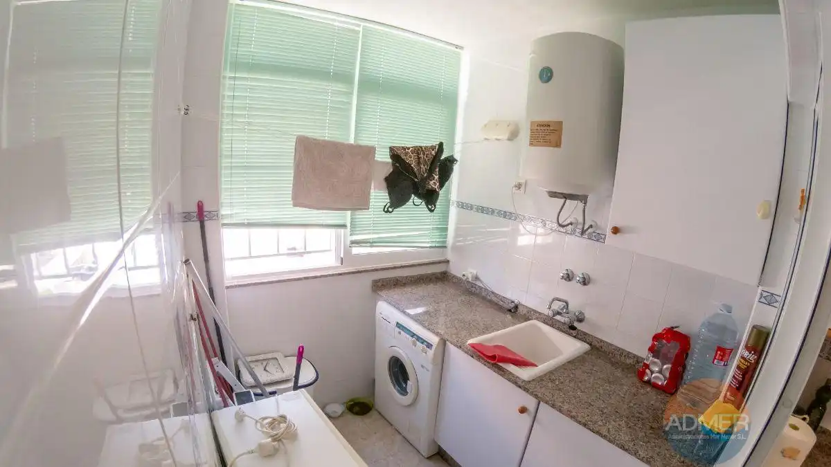 Baño de Piso en venta en La Manga del Mar Menor con Aire acondicionado, Terraza y Trastero