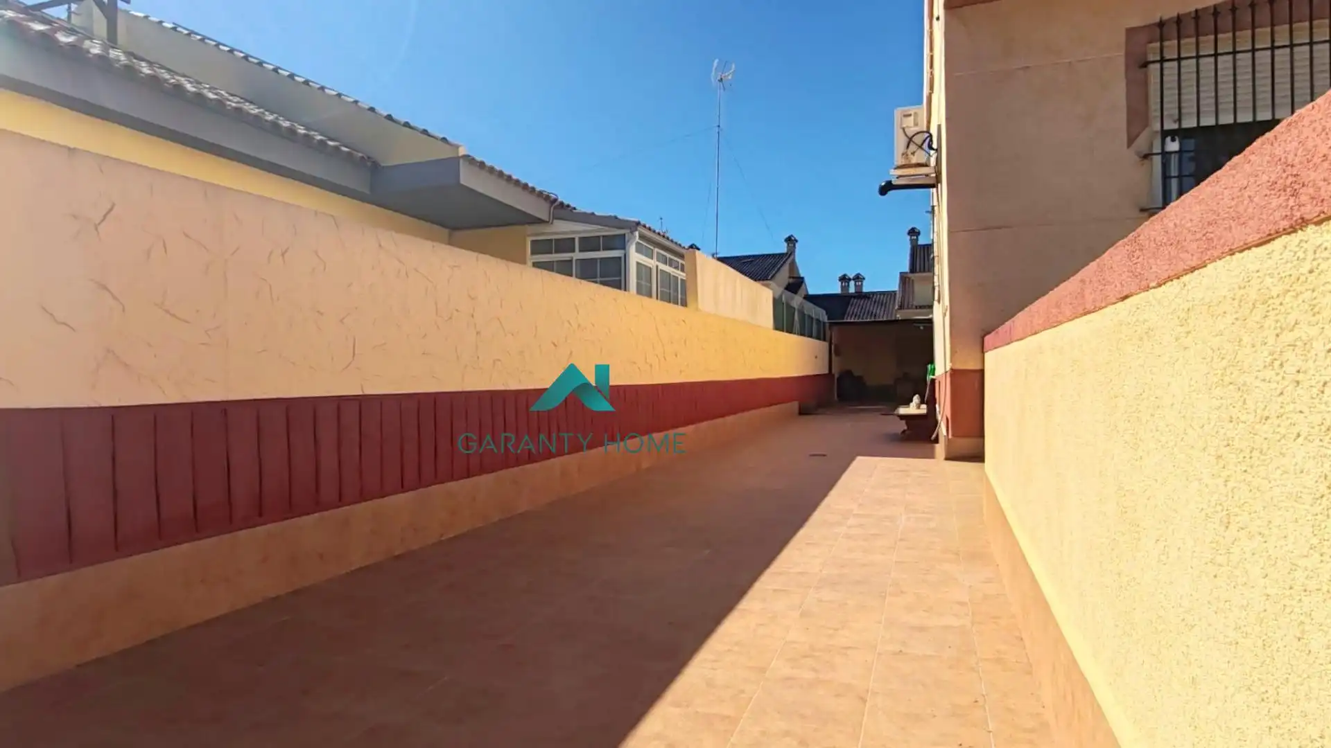 Vista exterior de Casa o xalet en venda en Cartagena amb Aire condicionat i Balcó