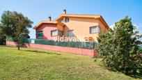 Exterior view of House or chalet for sale in Llinars del Vallès  with Air Conditioner and Terrace