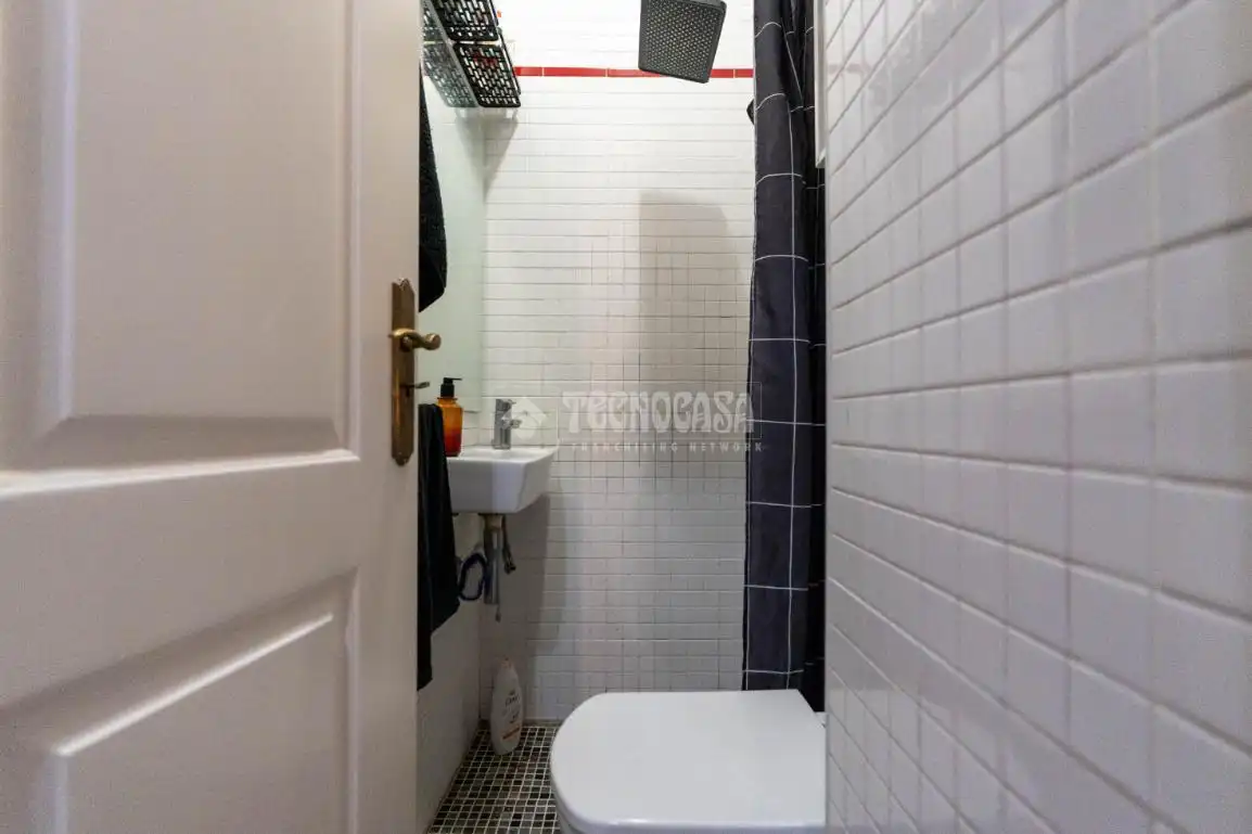 Bathroom of Flat for sale in Santa Cruz de Tenerife  with Air Conditioner, Heating and Terrace