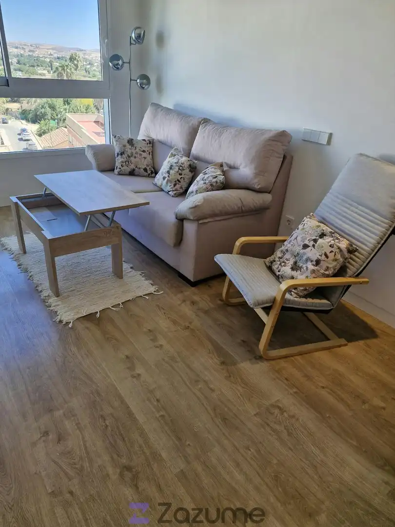 Flat with terrace to rent in P.º de Fernández Jara