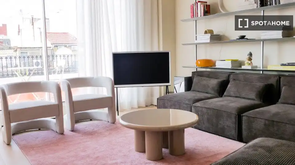 Flat with terrace to rent in El Pla del Real, imagen 4