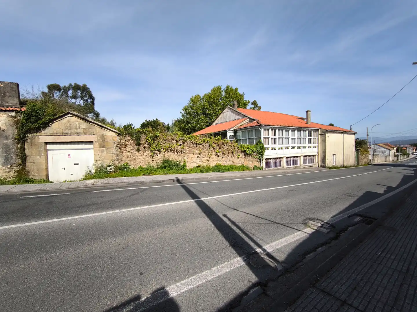 Vista exterior de Casa o chalet en venta en Vilagarcía de Arousa con Calefacción, Jardín privado y Amueblado