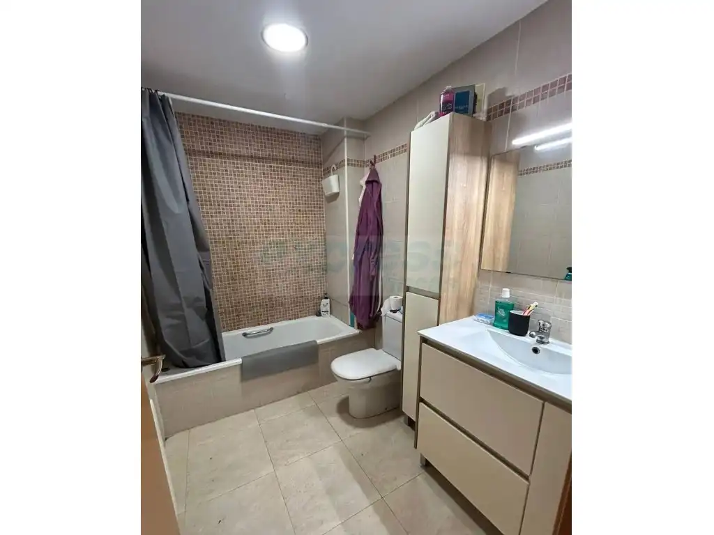 Bany de Dúplex en venda en Tordera amb Forn