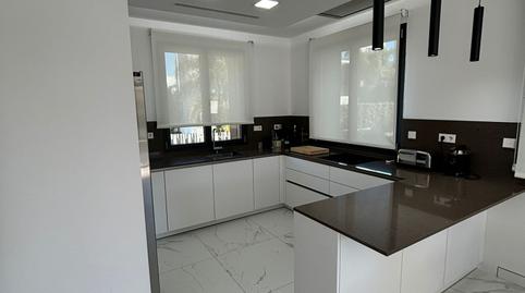 Foto 5 de Casa o xalet de lloguer a Las Lomas de Río Verde, Málaga
