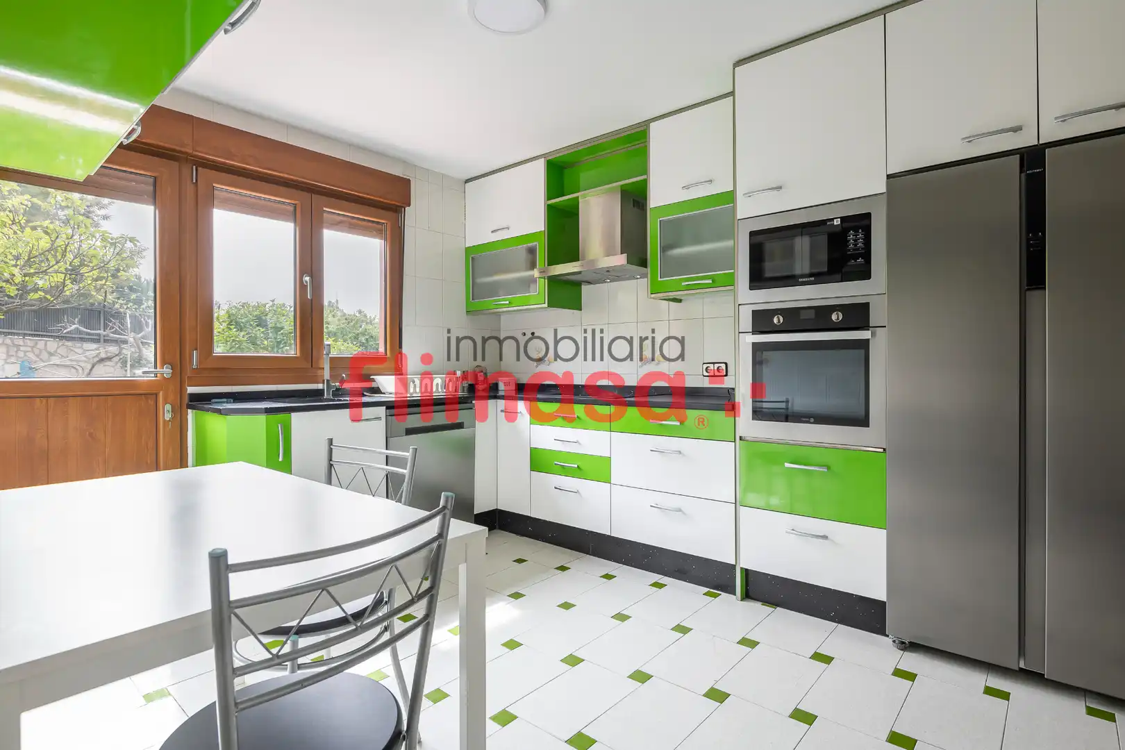 Cocina de Casa o chalet en venta en Villaviciosa de Odón con Calefacción, Jardín privado y Terraza
