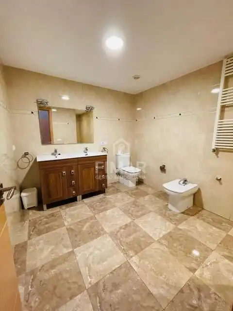 Bany de Casa o xalet en venda en Tordera amb Jardí privat, Terrassa i Balcó