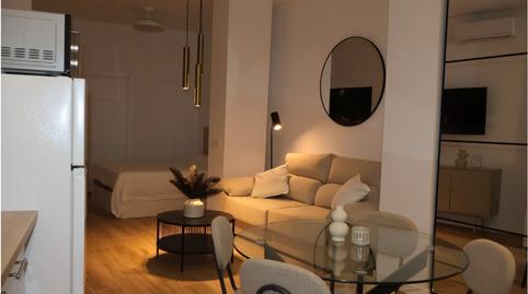 Foto 2 de Estudio de alquiler en Plaza Ricardo Verdugo Landi, Girón - Las Delicias, Málaga Capital