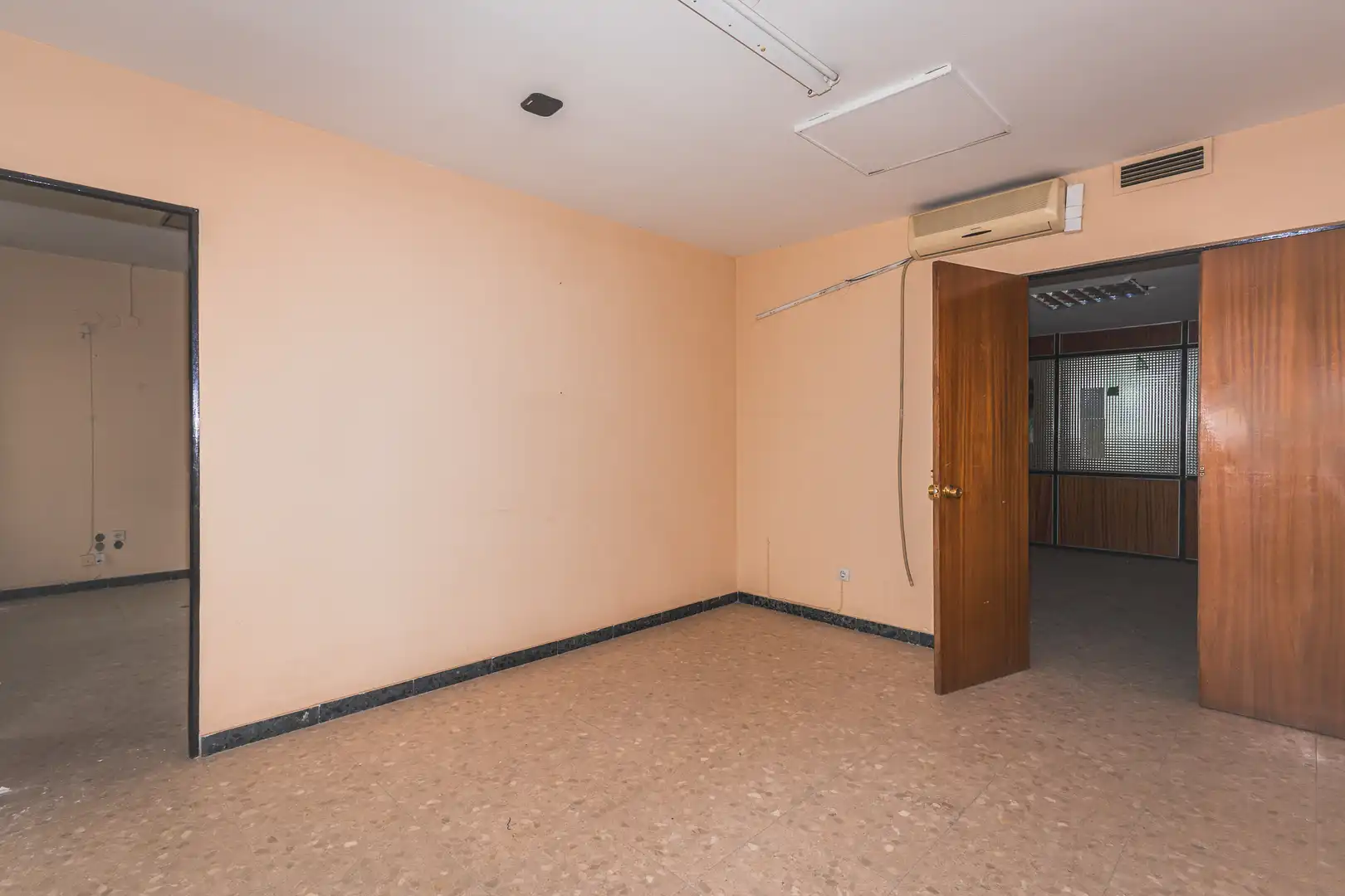 Oficina en venta en C/ Donoso Cortéss, Casco Antiguo