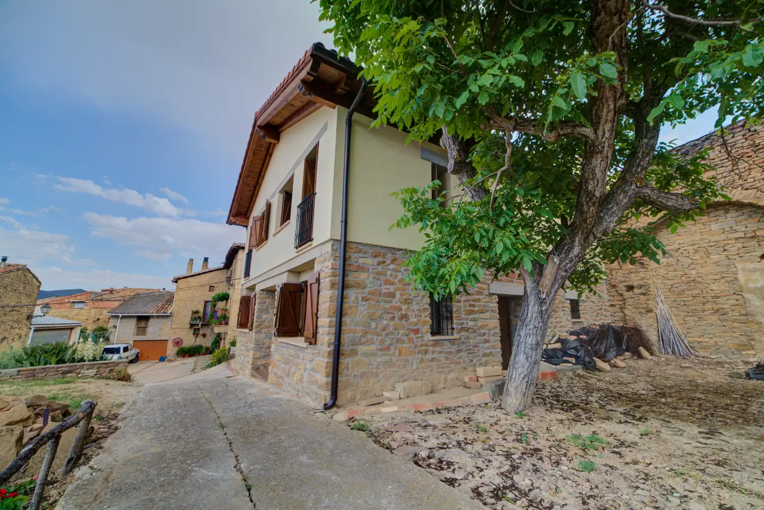 Vista exterior de Casa o chalet en venta en Sada (Navarra) con Calefacción
