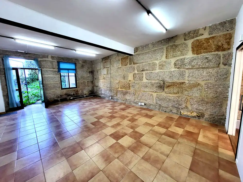 Local comercial en alquiler en Rúa de Roade 68