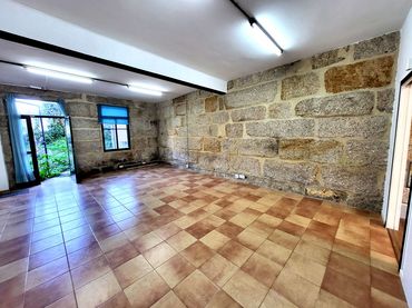 Local comercial en alquiler en Rúa de Roade 68