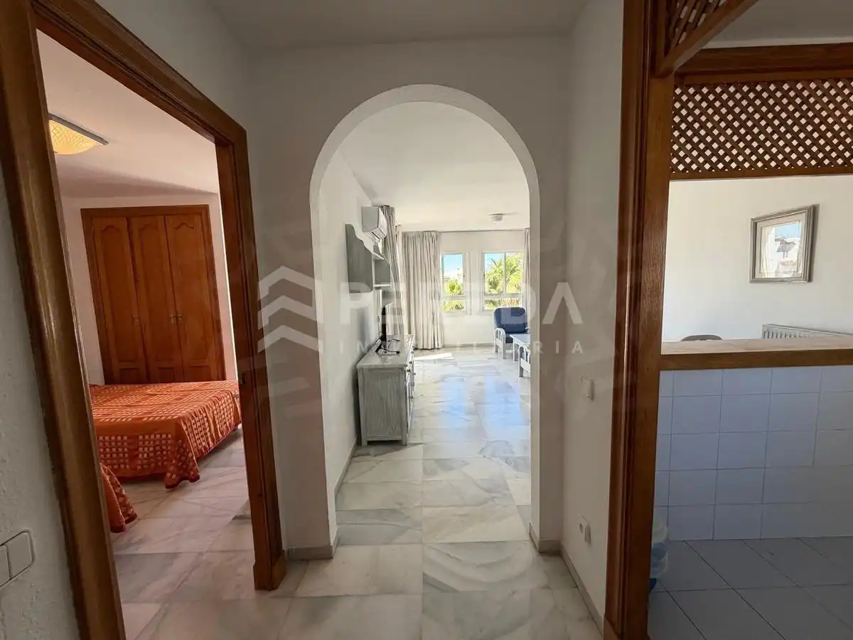 Apartamento en venta en Roquetas de Mar con Aire acondicionado, Terraza y Piscina comunitaria