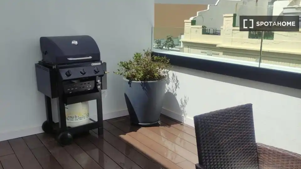 Terrassa de Apartament per a compartir en Las Palmas de Gran Canaria amb Aire condicionat, Terrassa i Moblat