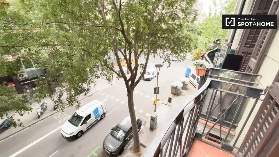 Appartamento con terrazza in affitto a Eixample, imagen 13