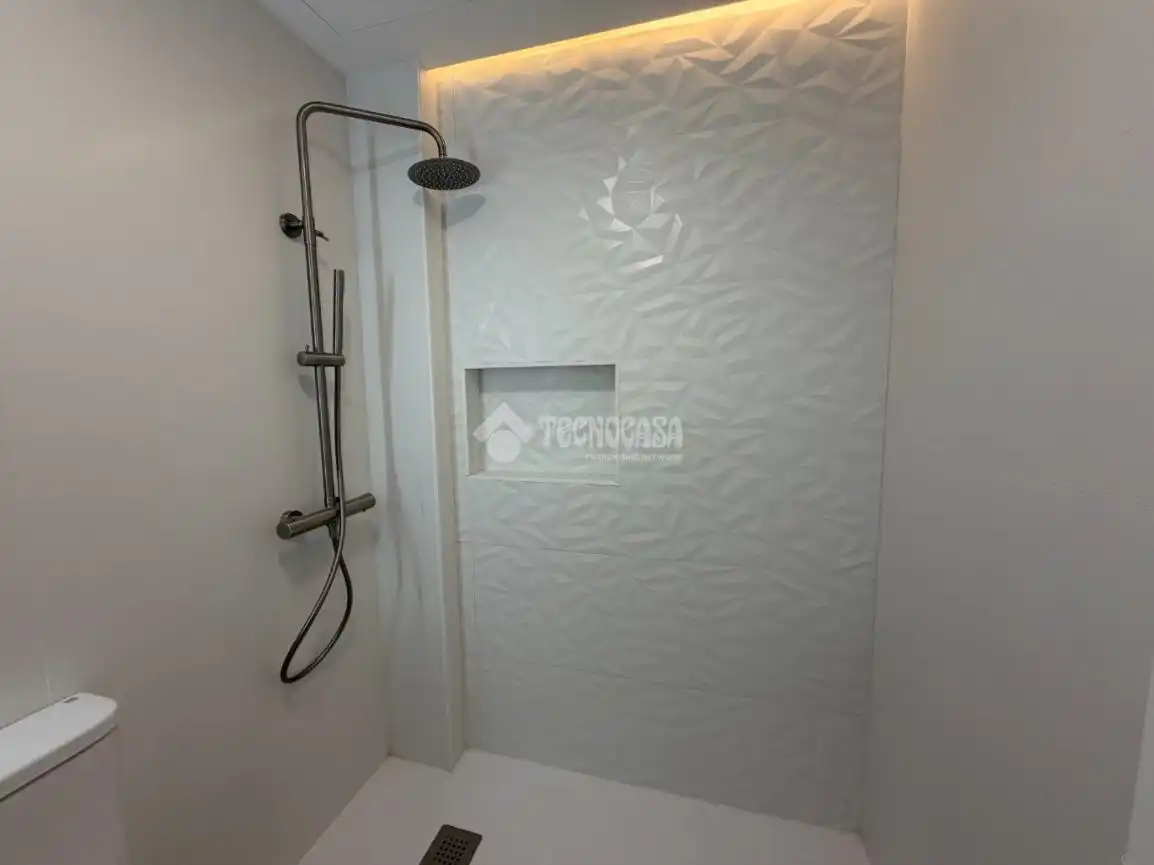 Baño de Piso en venta en Madrid con Calefacción y Parquet