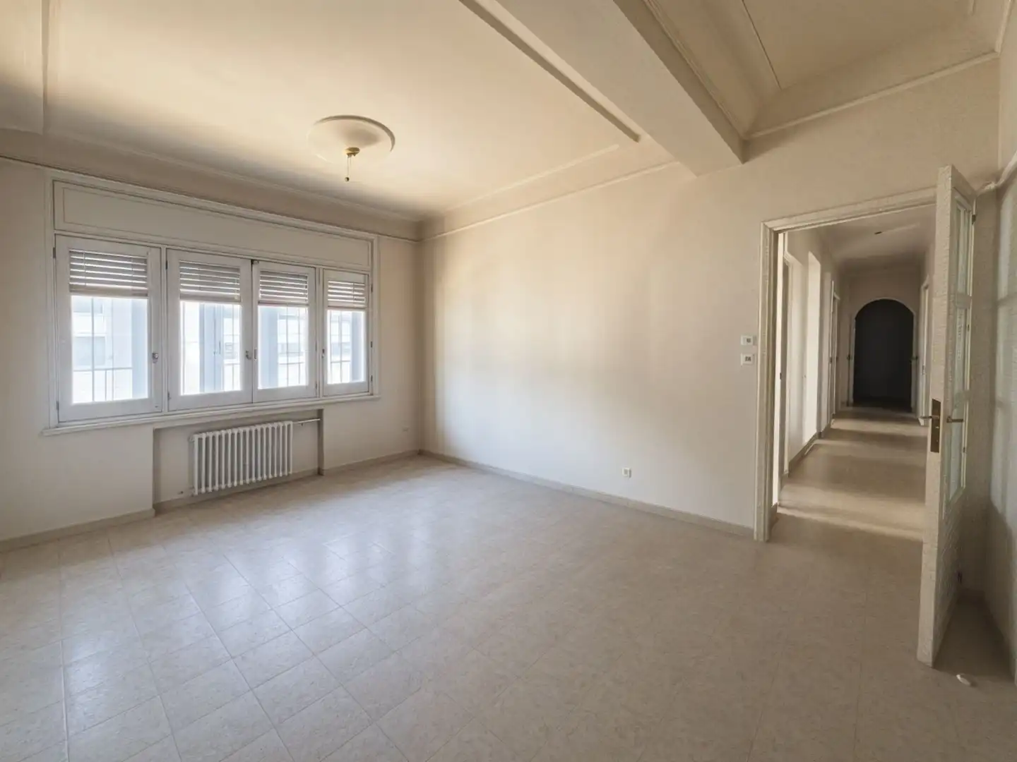 Living room of Flat for sale in Zaragoza  with Heating, Terrace and Storage room