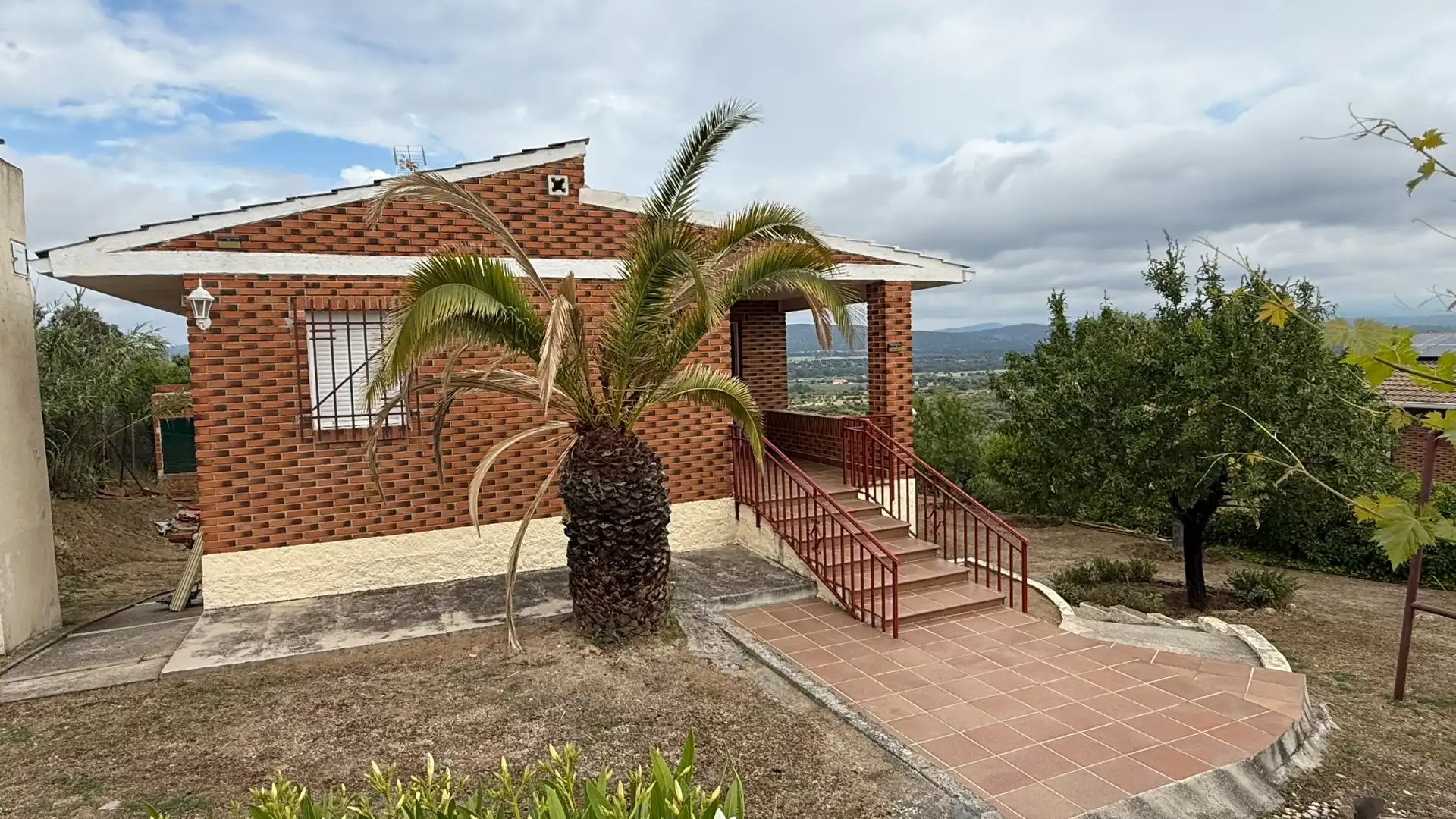 Vista exterior de Casa o chalet en venta en Aldea del Fresno con Terraza, Horno y Lavadora