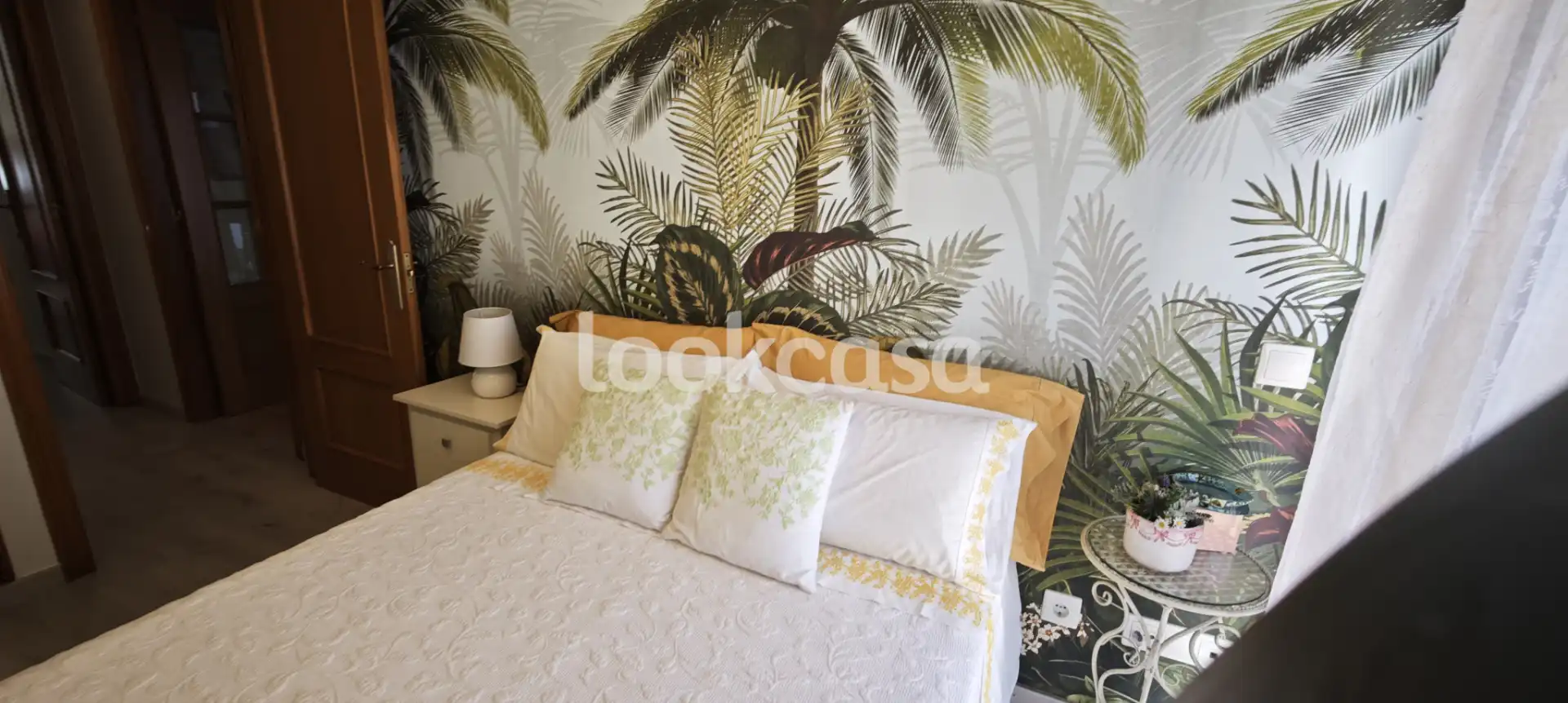 Habitación de Ático en venta en Sanxenxo con Calefacción, Parquet y Terraza