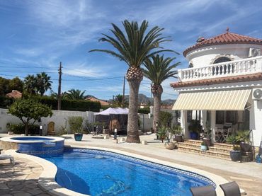 Xalet amb piscina en venda a Miami Platja