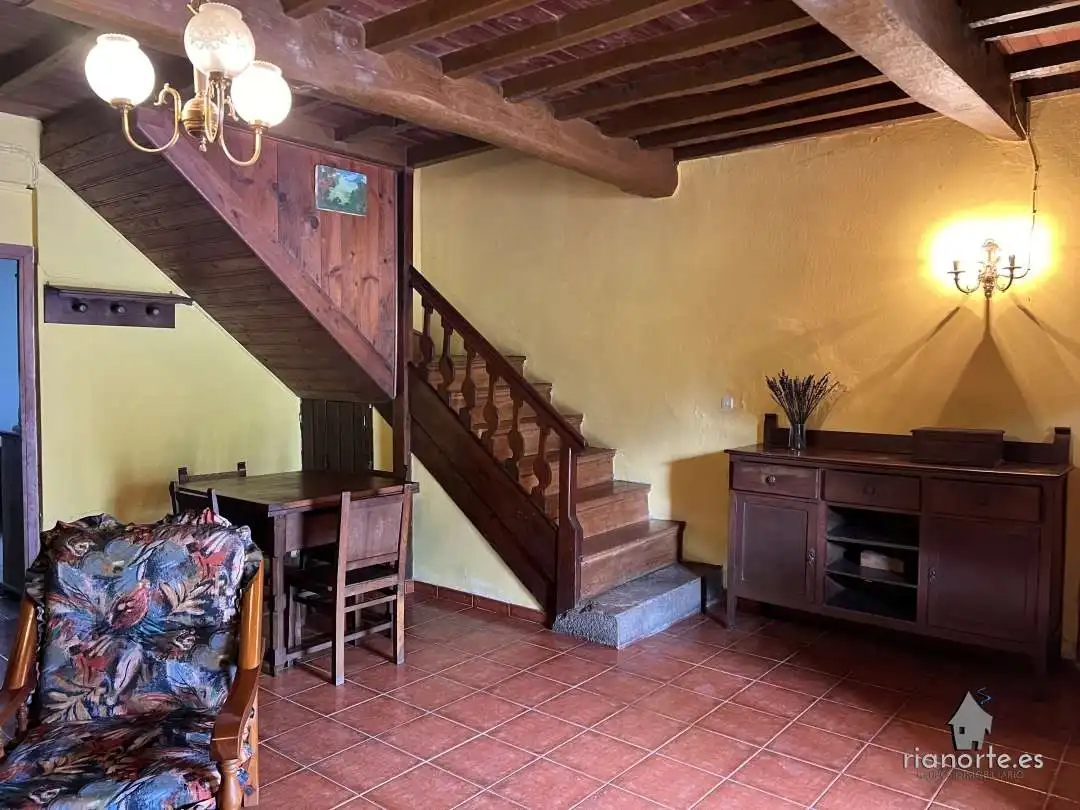 Casa adosada en venda en Ribadesella amb Jardí privat