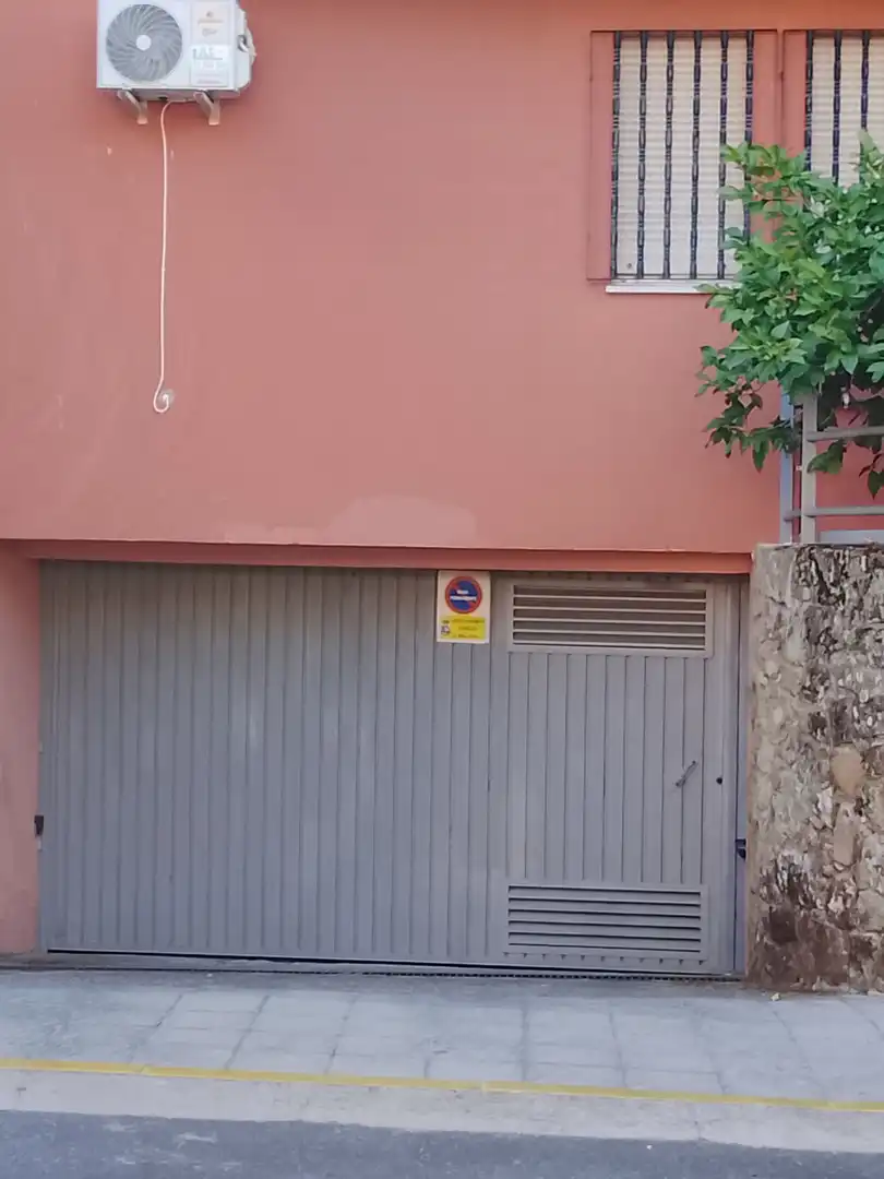 Aparcament de Garatge en venda en Candeleda