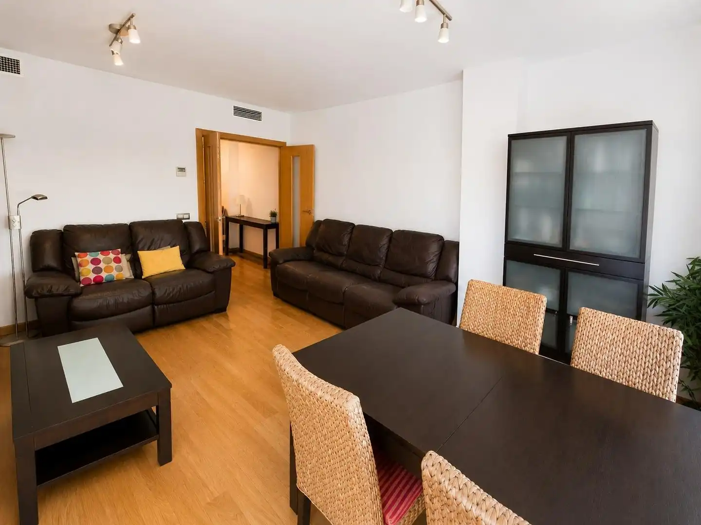 Wohnung zur Miete in Calle Poetisa Alfonsina Domínguez, El Cónsul - Ciudad Universitaria - El Romeral