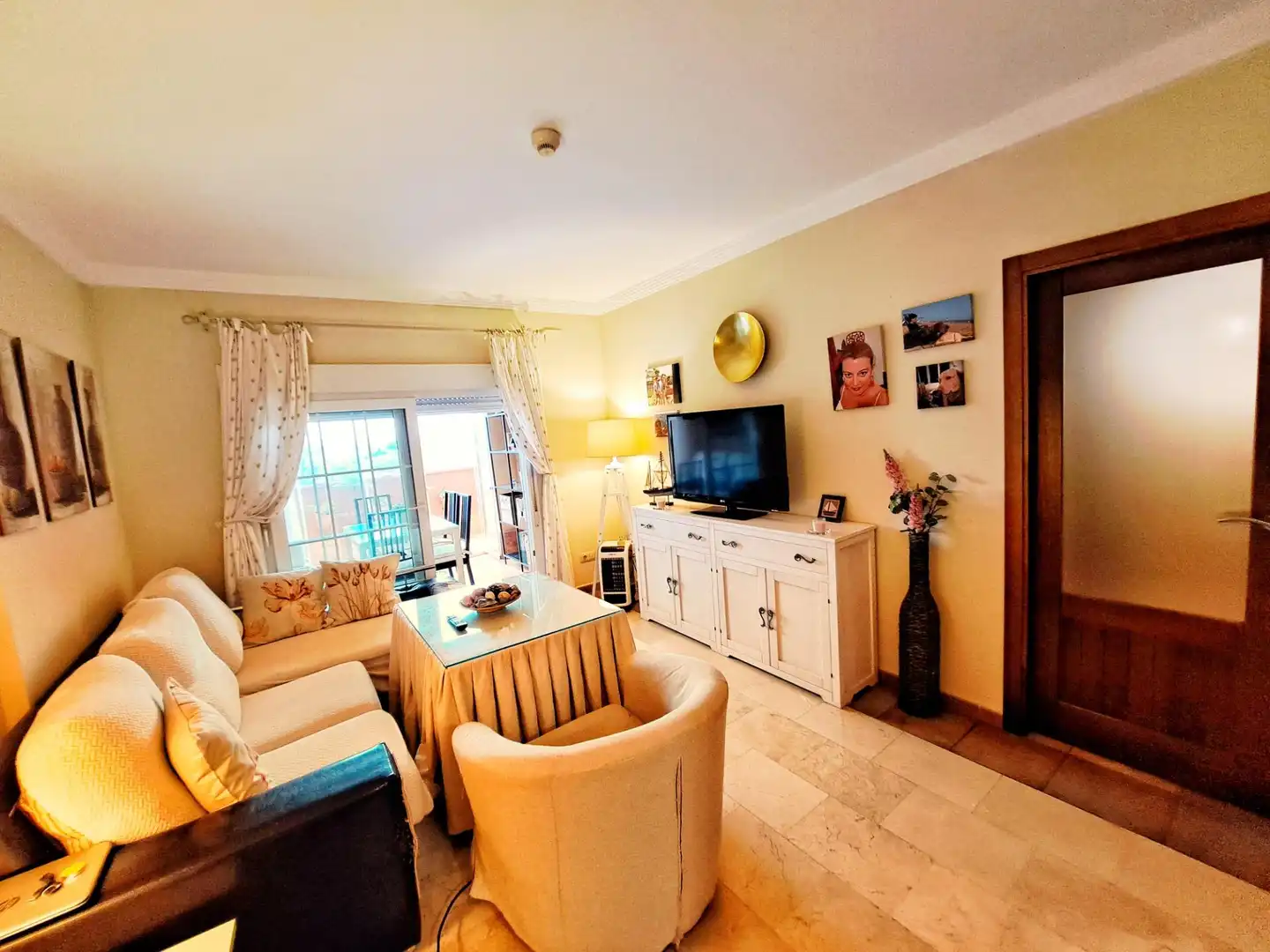 Wohnzimmer von Wohnungen zum Verkauf in Ayamonte mit Privatgarten, Terrasse und Möbliert
