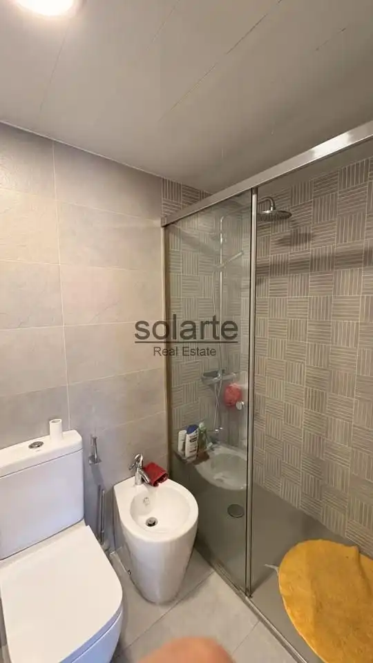 Baño de Piso en venta en L'Hospitalet de Llobregat con Aire acondicionado y Parquet