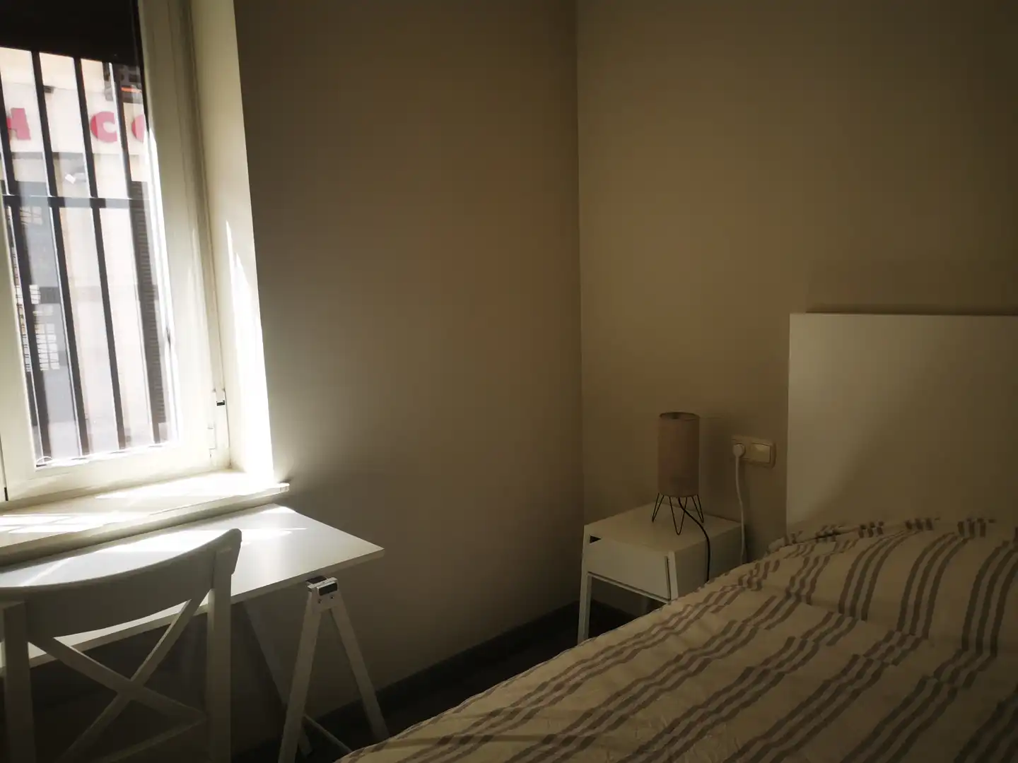 Bedroom of Flat for rent in Salamanca  with Air Conditioner, Heating and Parquet flooring