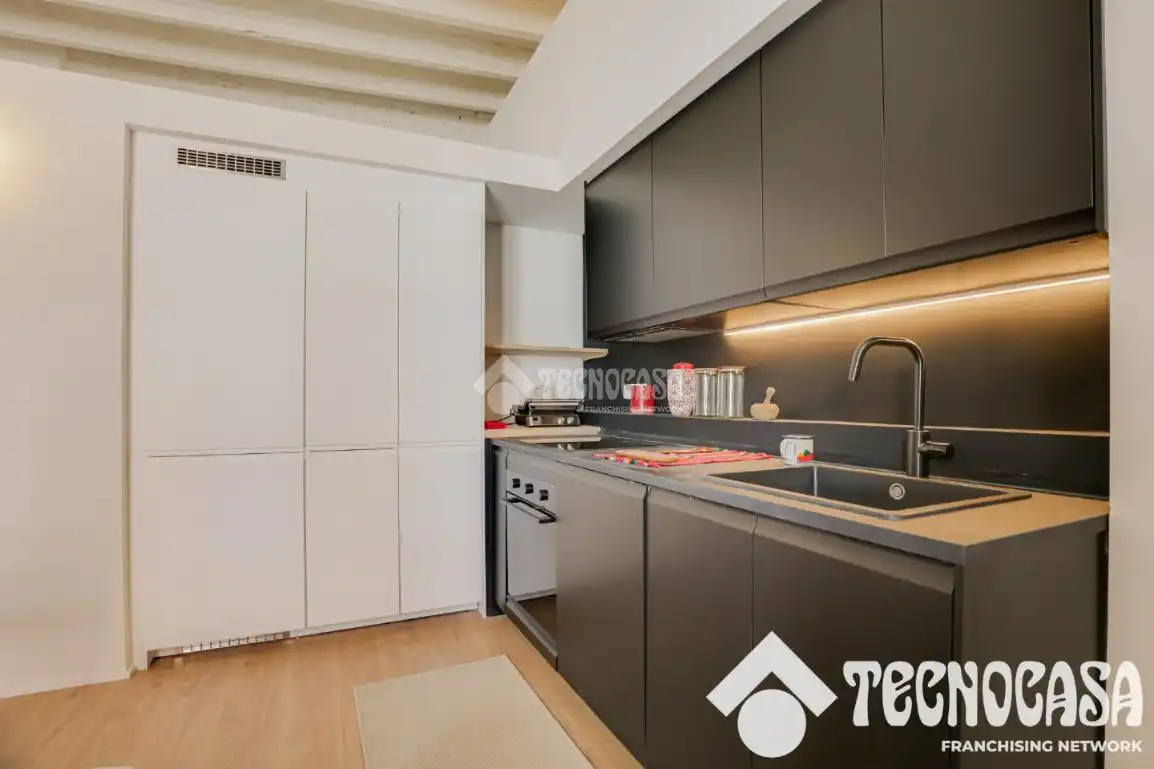 Küche von Wohnung zum Verkauf in Barcelona mit Terrasse