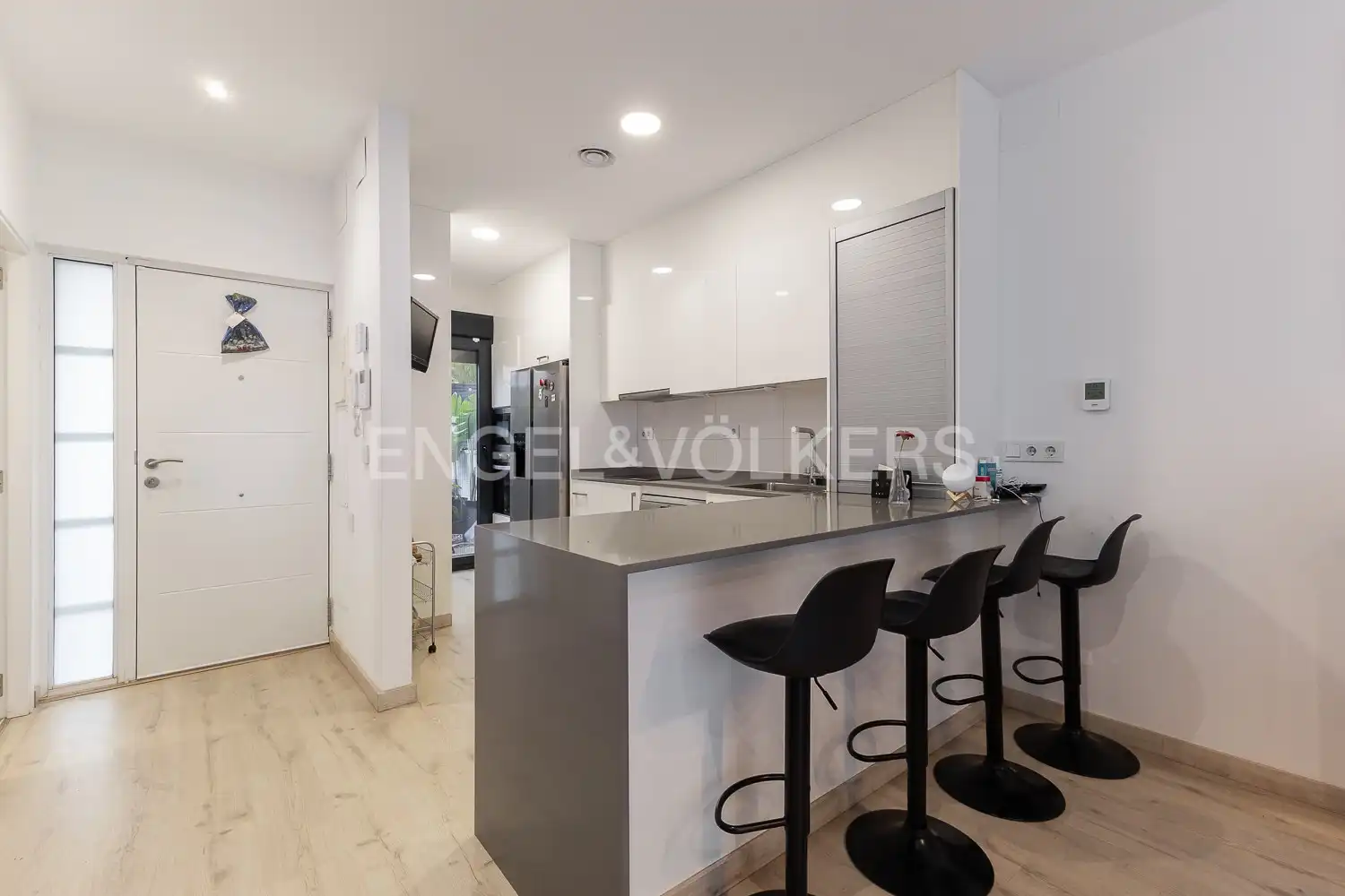 Cocina de Casa o chalet en venta en Valencia con Aire acondicionado, Calefacción y Jardín privado