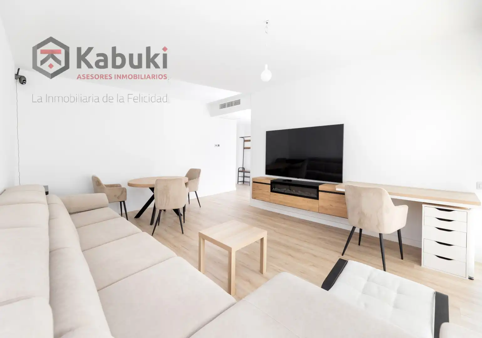 Living room of Flat for sale in Granada  with Private garden, Terrace and Storage room