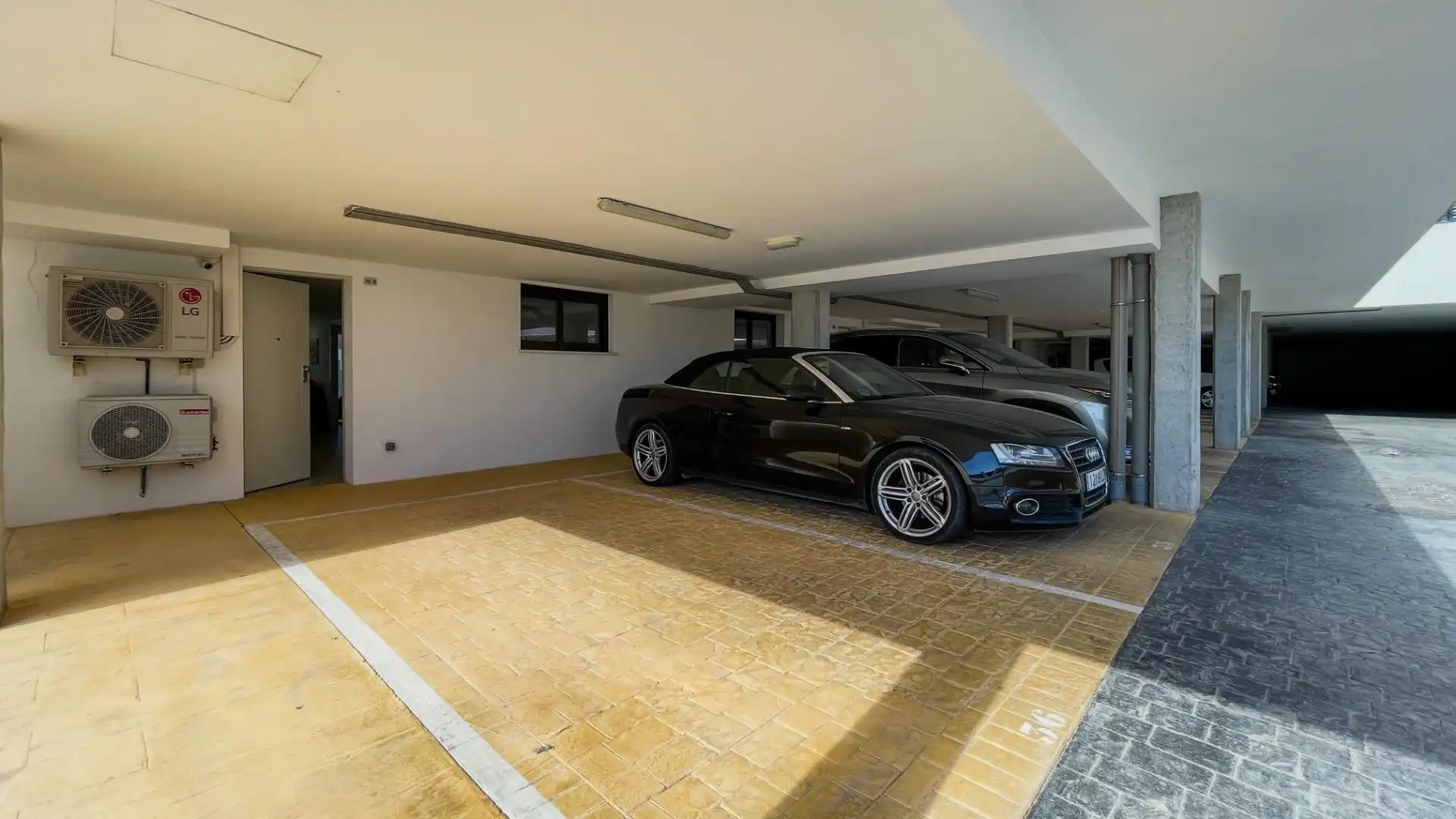 Parking de Dúplex en venta en Finestrat con Aire acondicionado, Terraza y Amueblado