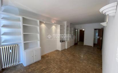 Living room of Flat for sale in  Barcelona Capital  with Heating and Terrace