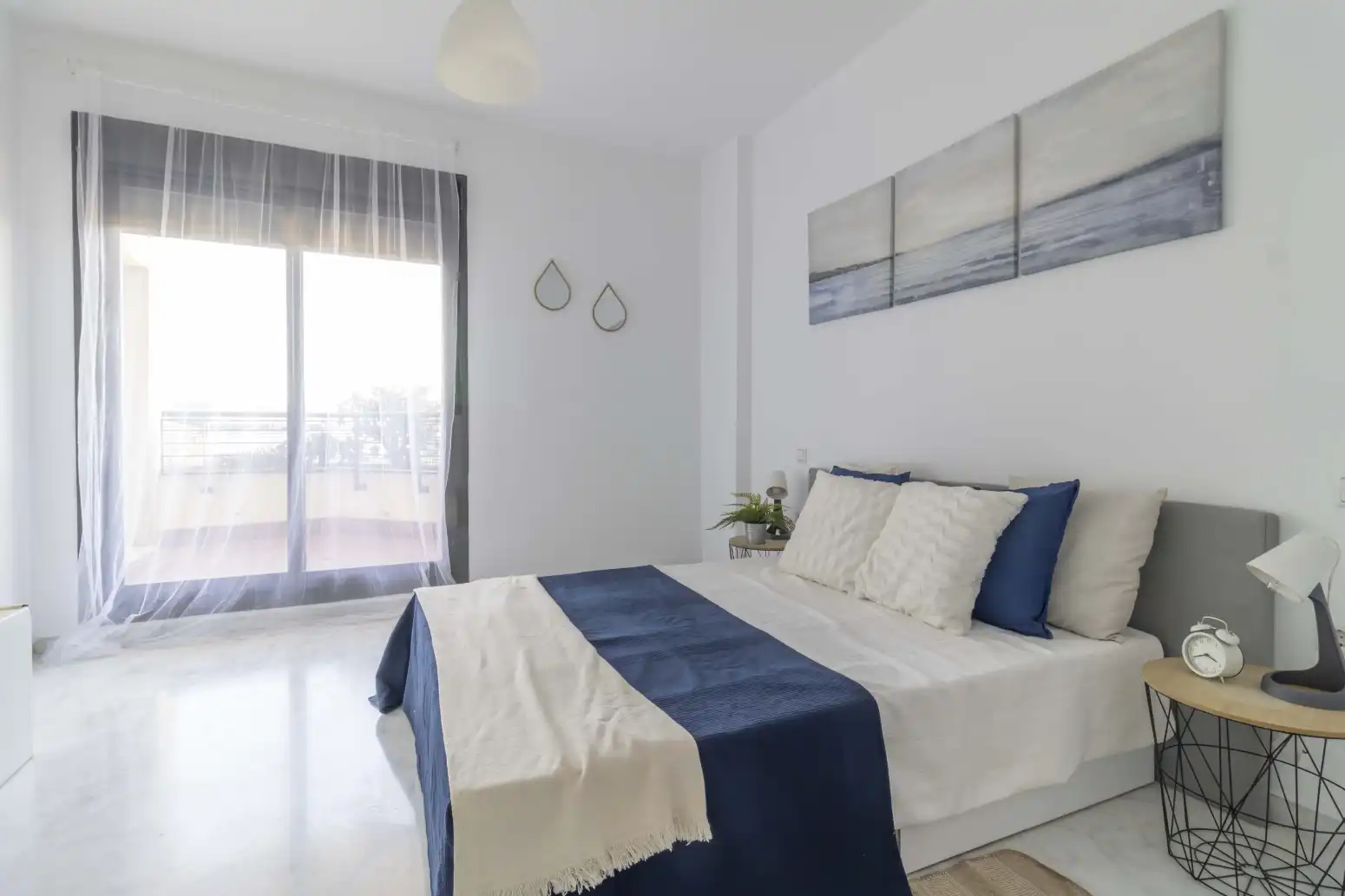 Schlafzimmer von Wohnung zum Verkauf in Mairena del Aljarafe mit Klimaanlage, Privatgarten und Terrasse