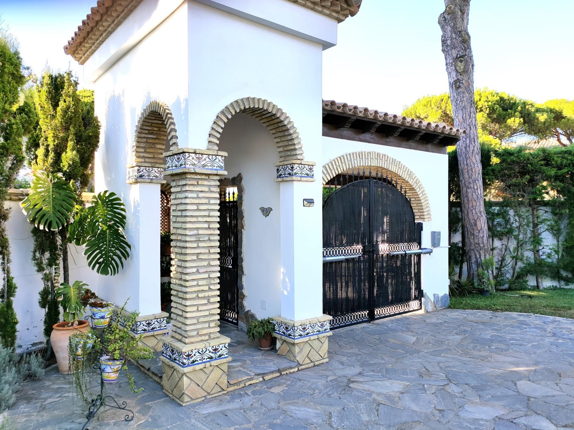 Casa o xalet en venda en Chiclana de la Frontera amb Aire condicionat, Calefacció i Jardí privat