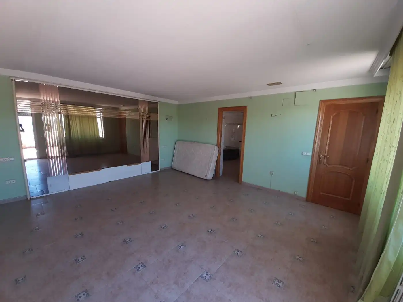 Houses for sale in La Nucia  with Private garden, Terrace and Furnished