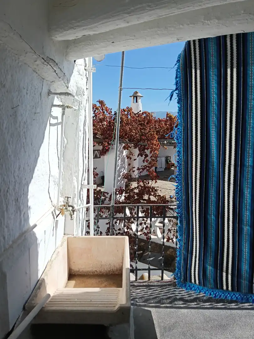 Vista exterior de Casa adosada en venta en Válor con Terraza, Trastero y Horno