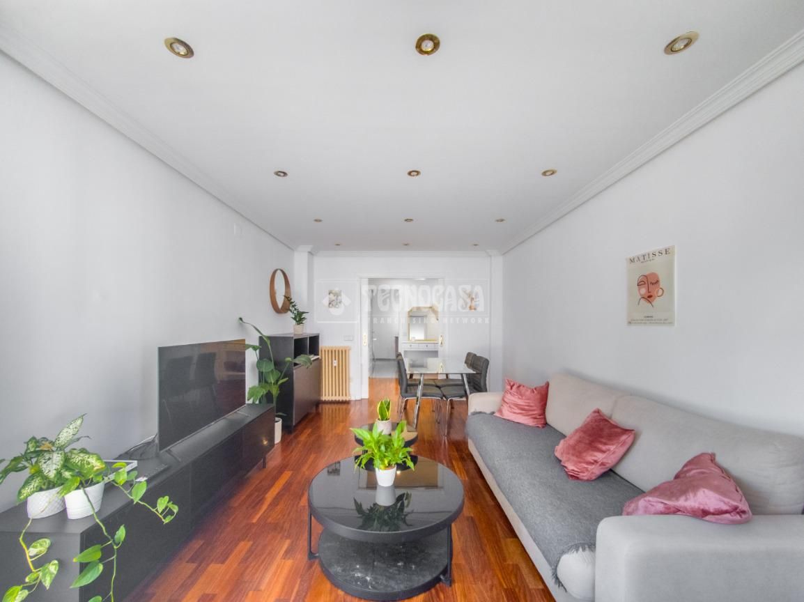 Flat for sale in Imperial