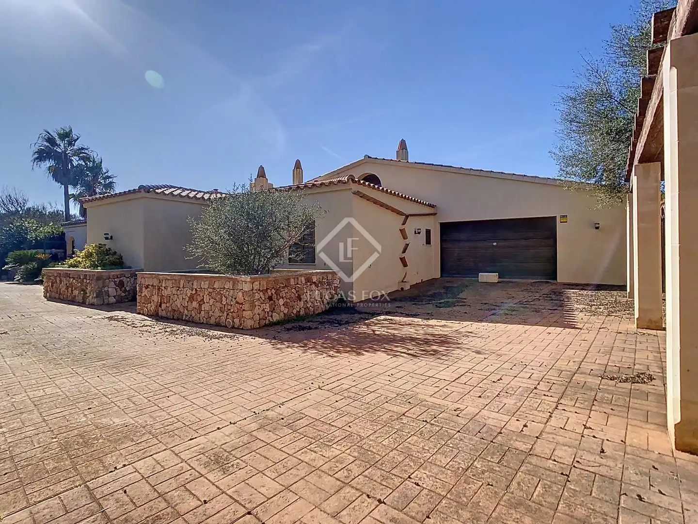 Vista exterior de Casa o xalet en venda en Sant Lluís amb Aire condicionat, Calefacció i Terrassa