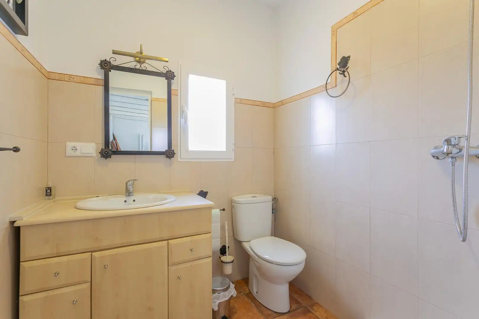 Baño de Casa o chalet en venta en Albuñuelas con Aire acondicionado, Jardín privado y Terraza