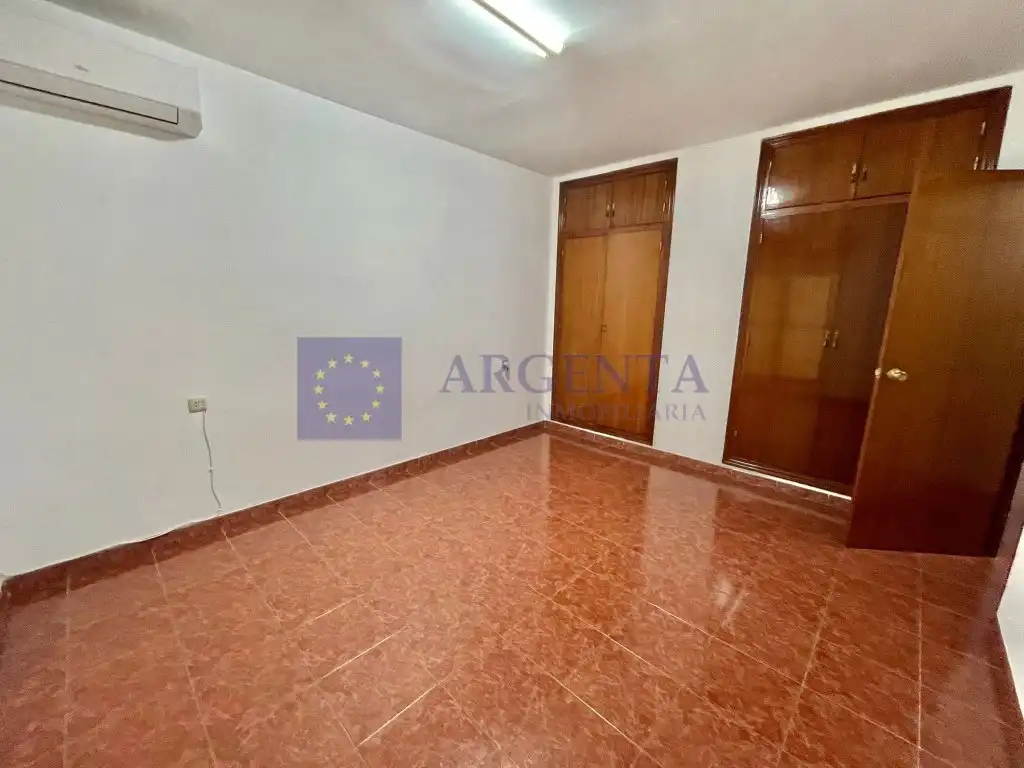 Casa adosada de alquiler en Malpartida de Cáceres