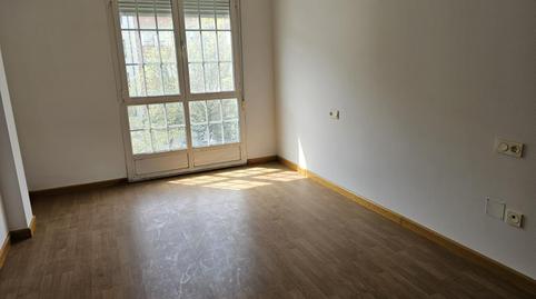 Foto 5 de Apartamento en venta en Flores de Sil - La Placa, Ponferrada