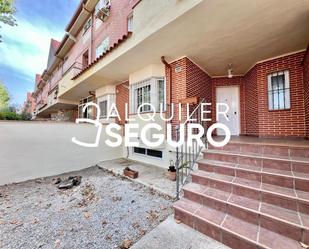 Vista exterior de Casa o xalet de lloguer en Daganzo de Arriba amb Aire condicionat i Terrassa