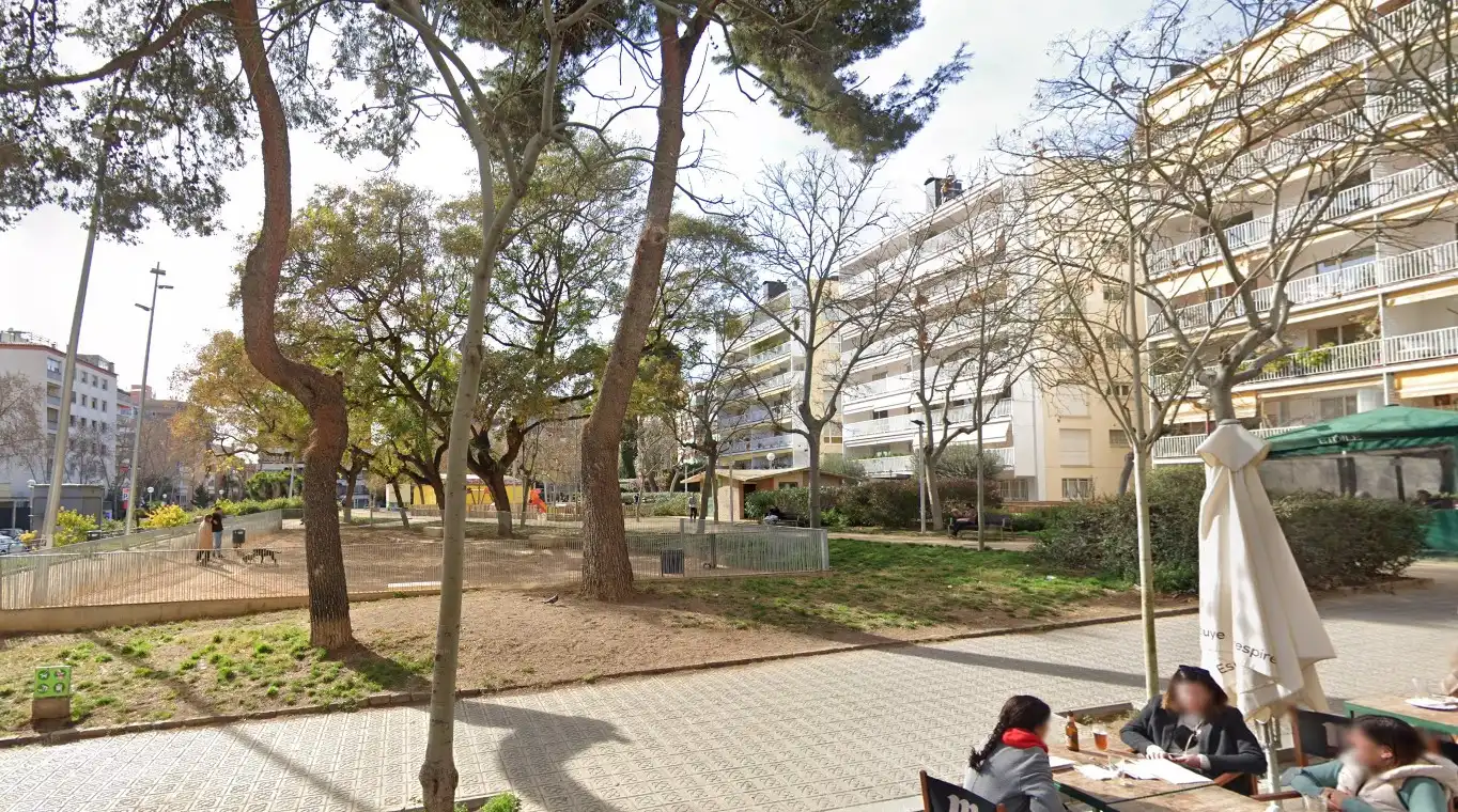 Vista exterior de Local de lloguer en Barcelona