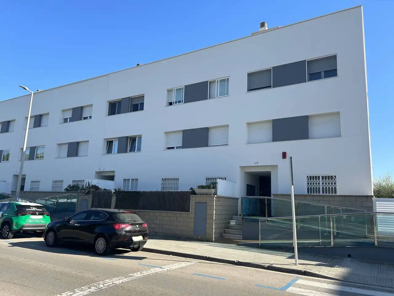 Exterior view of Flat for sale in Cubelles  with Air Conditioner, Heating and Terrace