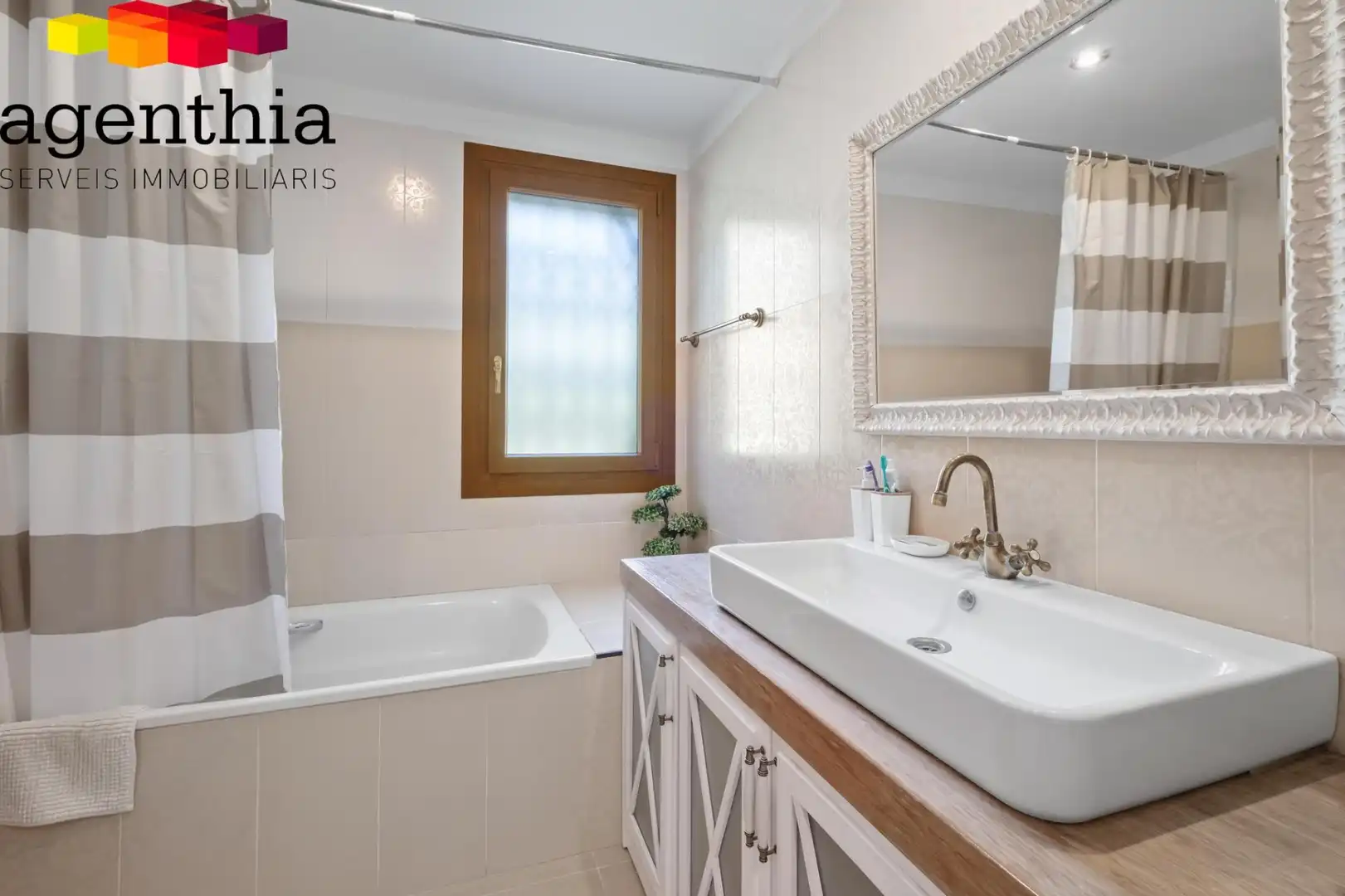 Baño de Casa o chalet en venta en Cervià de Ter con Aire acondicionado, Calefacción y Terraza