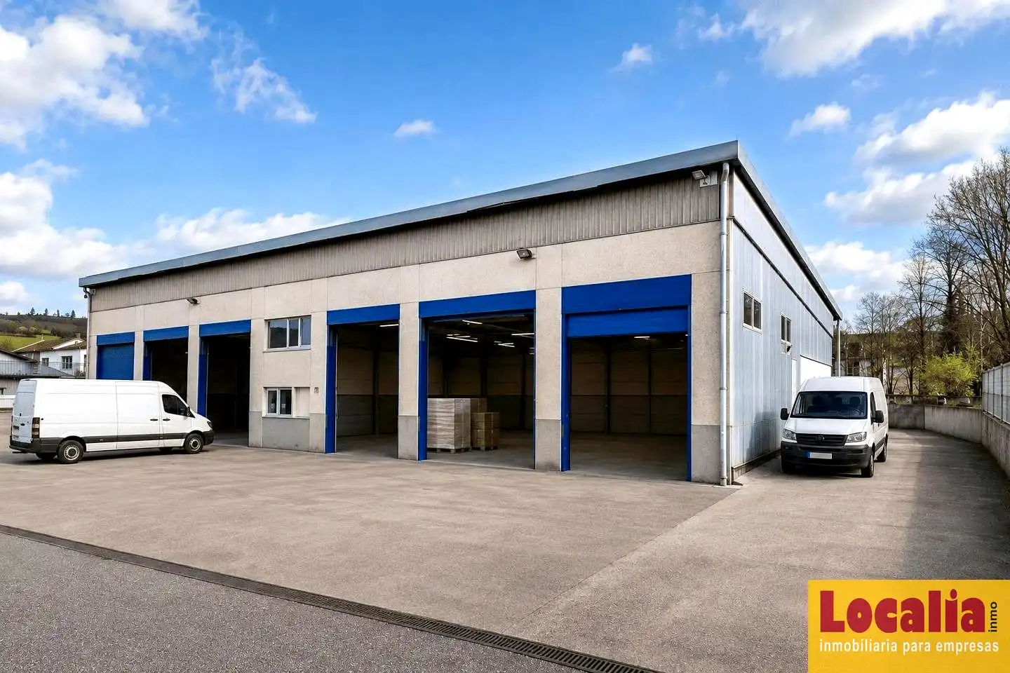 Außenansicht von Fabrikhallen zur Miete in Torrelavega 
